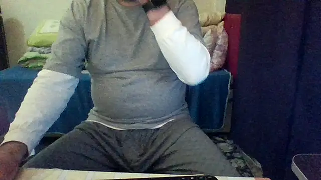 Snapshot of st206boy chatting on 05-19-26, 12:05 st206boy online show from 05-19-26, 12:05