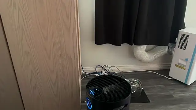 kSwisssxxx online show from 11-06-25, 10:43