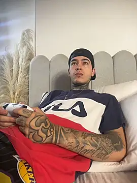 samm4044 online show from 02-18-26, 04:58