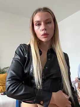 SexyMommyKate online show from 10-03-25, 10:45