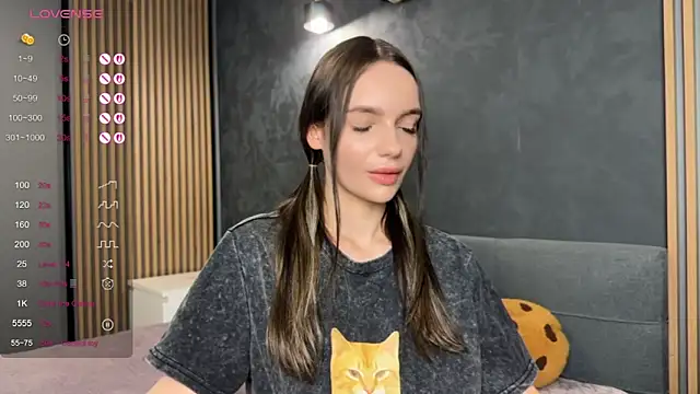 Snapshot of litlle_angelll chatting on 04-19-26, 06:10 litlle angelll online show from 04-19-26, 06:10