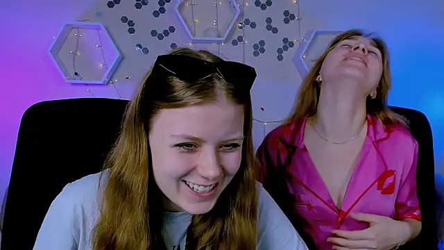 foxy tease  online show from 11-07-25, 09:53