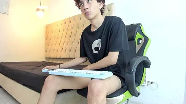 Darkknightx01 online show from 03-29-26, 02:00