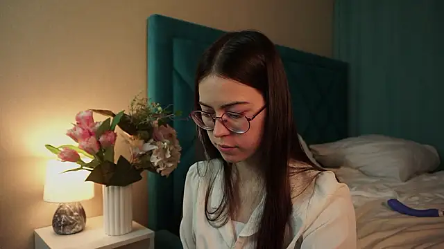 ywixos online show from 03-07-26, 03:09