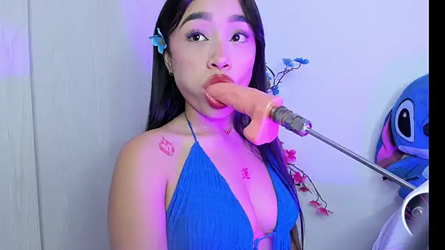Snapshot of Eva_cutte chatting on 07-13-26, 12:41 Eva cutte online show from 07-13-26, 12:41