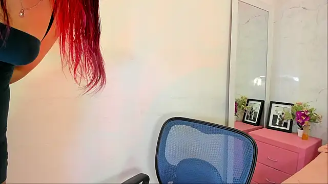 Maddy Mills online show from 01-17-26, 04:22