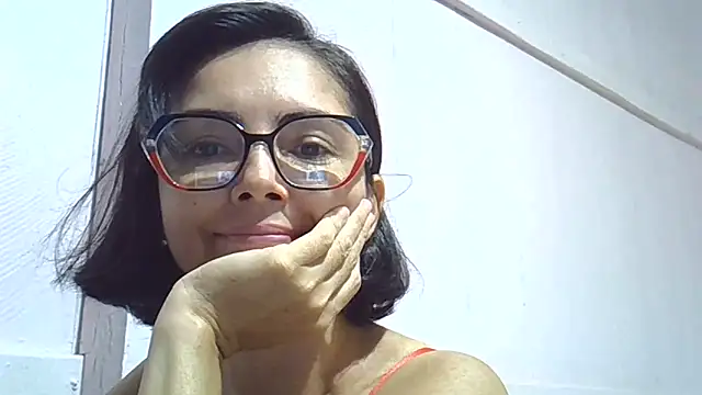 Luana sexy42 online show from 05-24-26, 02:05