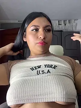 Snapshot of Issa_Santana chatting on 10-19-25, 07:47 Issa Santana online show from 10-19-25, 07:47