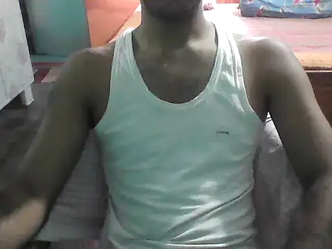 Snapshot of darkbluemoon chatting on 10-15-25, 09:20 darkbluemoon online show from 10-15-25, 09:20