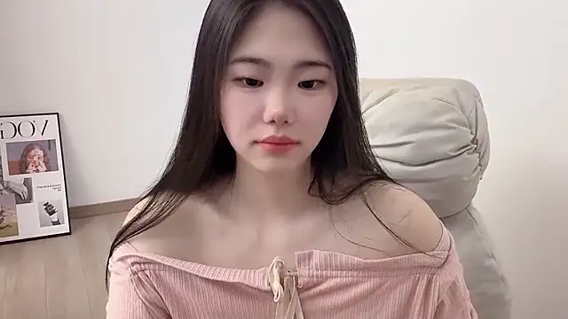 suki-1 online show from 04-18-26, 09:13