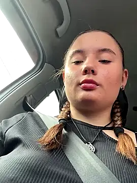 Snapshot of StephanieMur chatting on 09-23-25, 05:10 StephanieMur online show from 09-23-25, 05:10