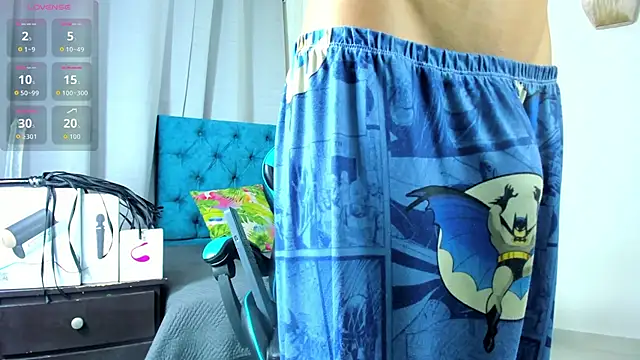 Snapshot of _taylor_black chatting on 09-16-25, 08:32 taylor black online show from 09-16-25, 08:32