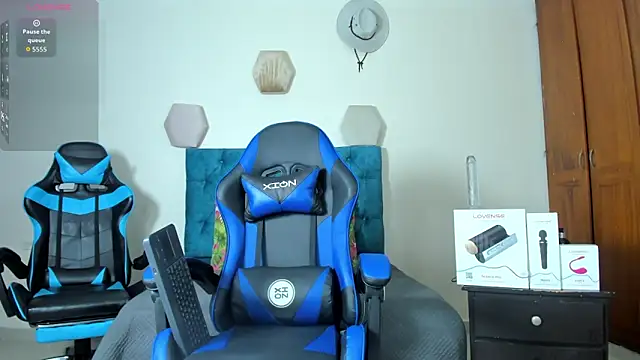 Snapshot of _taylor_black chatting on 09-22-25, 11:40 taylor black online show from 09-22-25, 11:40