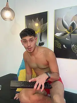 Harrisonvillalobos online show from 04-03-26, 03:48