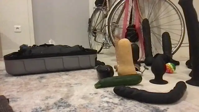 Snapshot of Zaak91190 chatting on 11-05-25, 08:42 Zaak91190 online show from 11-05-25, 08:42