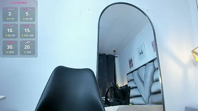 lianfox  online show from 02-15-26, 01:41