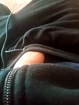 Snapshot of kaloyan93 chatting on 02-03-26, 01:27 kaloyan93 online show from 02-03-26, 01:27