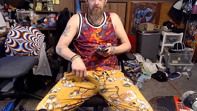 thejuicybacon online show from 05-19-26, 04:13
