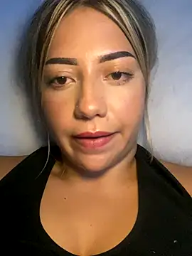 MissCat  online show from 10-25-25, 03:14