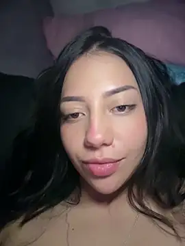 Snapshot of MissCat_ chatting on 05-18-26, 12:51 MissCat online show from 05-18-26, 12:51