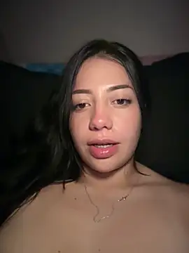 Snapshot of MissCat_ chatting on 05-18-26, 04:07 MissCat online show from 05-18-26, 04:07
