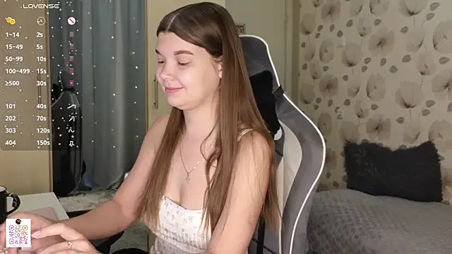 Snapshot of _cute_ice chatting on 07-15-26, 05:34 cute ice online show from 07-15-26, 05:34