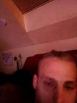 Snapshot of Stranwunder69 chatting on 10-16-25, 10:16 Stranwunder69 online show from 10-16-25, 10:16