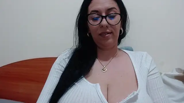 Snapshot of jollene chatting on 04-29-26, 01:15 jollene online show from 04-29-26, 01:15