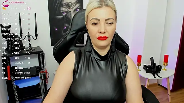 Snapshot of demisweet chatting on 02-23-25, 02:35 demisweet online show from 02-23-25, 02:35