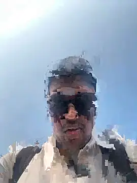 Snapshot of IndianguyinUK chatting on 11-28-25, 09:56 IndianguyinUK online show from 11-28-25, 09:56