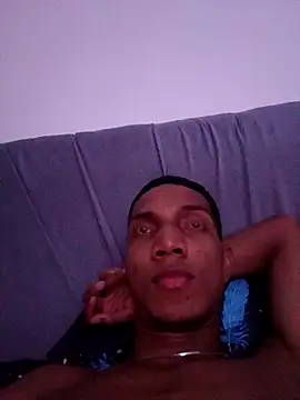 Snapshot of miguelmarcus chatting on 02-25-26, 06:28 miguelmarcus online show from 02-25-26, 06:28