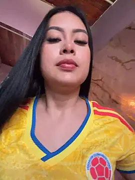 Snapshot of CrisMarulanda chatting on 06-17-26, 05:58 CrisMarulanda online show from 06-17-26, 05:58