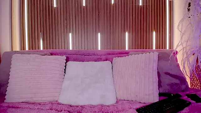 MylaDreams online show from 11-10-25, 03:38