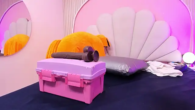 hinata dolly online show from 11-08-25, 12:16