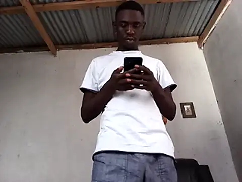 Snapshot of Chocolatepapix chatting on 02-12-26, 08:31 Chocolatepapix online show from 02-12-26, 08:31