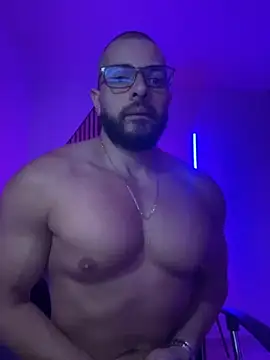 Snapshot of magnumchris chatting on 02-18-26, 03:13 magnumchris online show from 02-18-26, 03:13