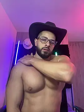 Snapshot of magnumchris chatting on 02-26-26, 11:42 magnumchris online show from 02-26-26, 11:42