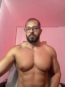 Snapshot of magnumchris chatting on 05-06-26, 02:33 magnumchris online show from 05-06-26, 02:33
