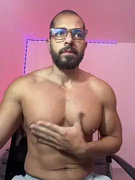 Snapshot of magnumchris chatting on 05-08-26, 12:54 magnumchris online show from 05-08-26, 12:54