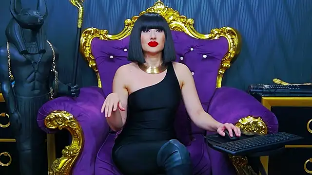 LaraMaeve online show from 11-21-25, 05:50