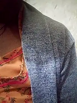 Snapshot of aunty_sumy chatting on 02-06-26, 03:48 aunty sumy online show from 02-06-26, 03:48