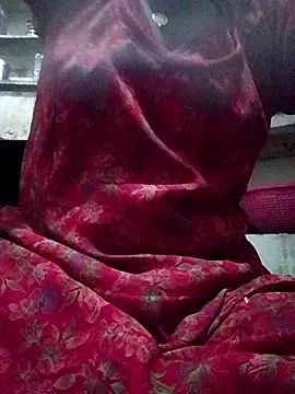 Snapshot of aunty_sumy chatting on 02-11-26, 03:50 aunty sumy online show from 02-11-26, 03:50