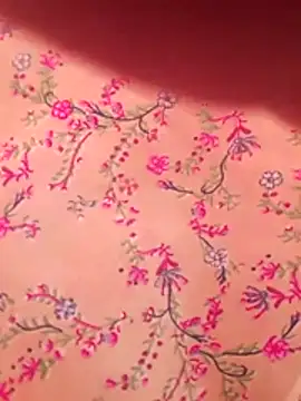 Snapshot of aunty_sumy chatting on 02-19-26, 04:30 aunty sumy online show from 02-19-26, 04:30