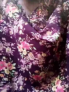 Snapshot of aunty_sumy chatting on 02-20-26, 06:37 aunty sumy online show from 02-20-26, 06:37