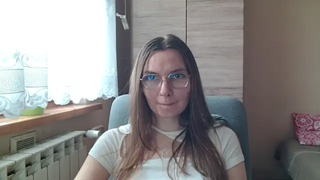 LooveELLYx online show from 11-12-25, 08:26