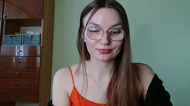 LooveELLYx online show from 02-05-26, 02:33