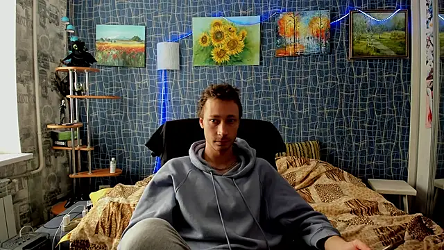 CuteBoy228 online show from 12-22-25, 08:55