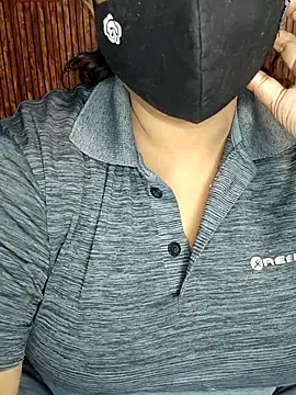 Snapshot of sapna_2121 chatting on 10-08-25, 10:13 sapna 2121 online show from 10-08-25, 10:13