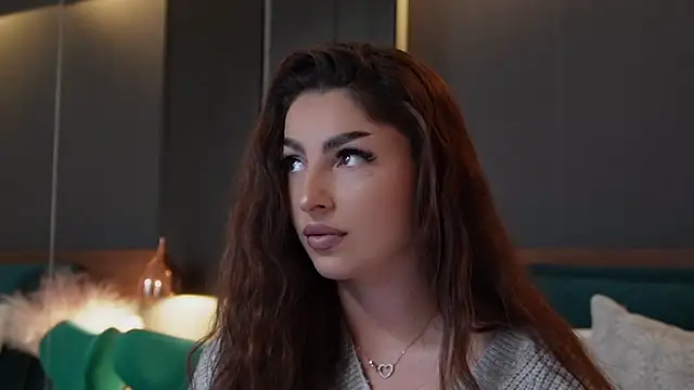 Snapshot of EmilyTrix chatting on 11-03-25, 03:13 EmilyTrix online show from 11-03-25, 03:13