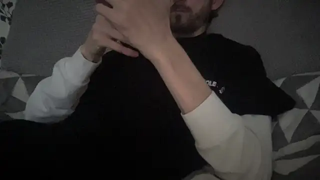 Big8inchUncutCock online show from 04-05-26, 10:45